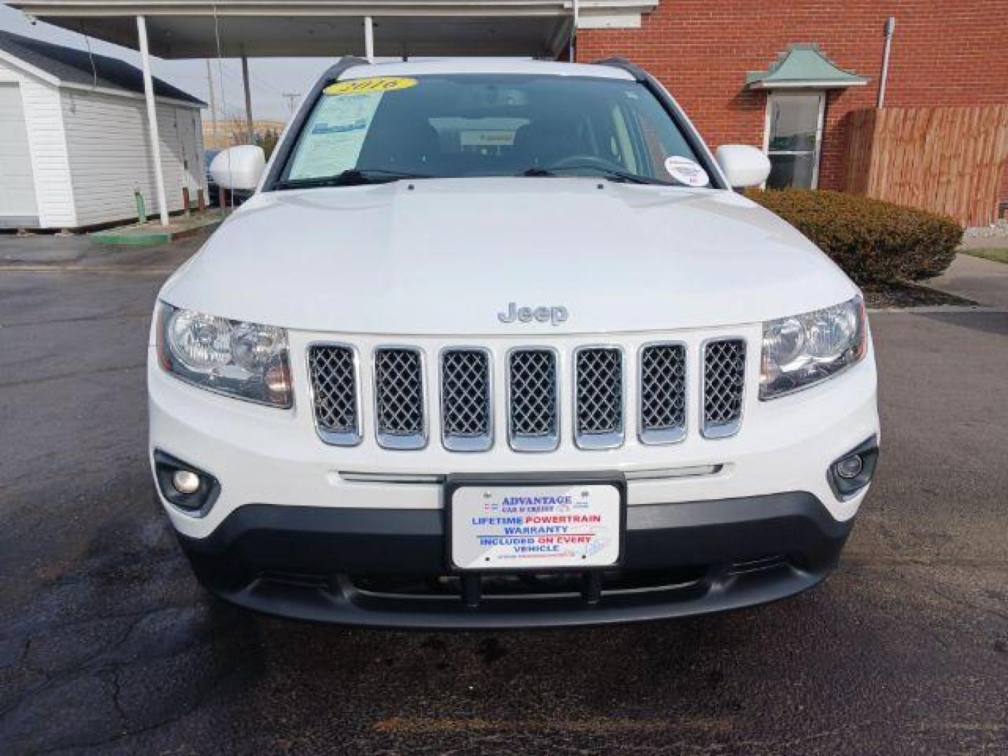 2016 White Jeep Compass Latitude FWD (1C4NJCEA2GD) with an 2.0L L4 DOHC 16V engine, Continuously Variable Transmission transmission, located at 880 E. National Road, Vandalia, OH, 45377, (937) 908-9800, 39.892189, -84.181015 - Photo#1