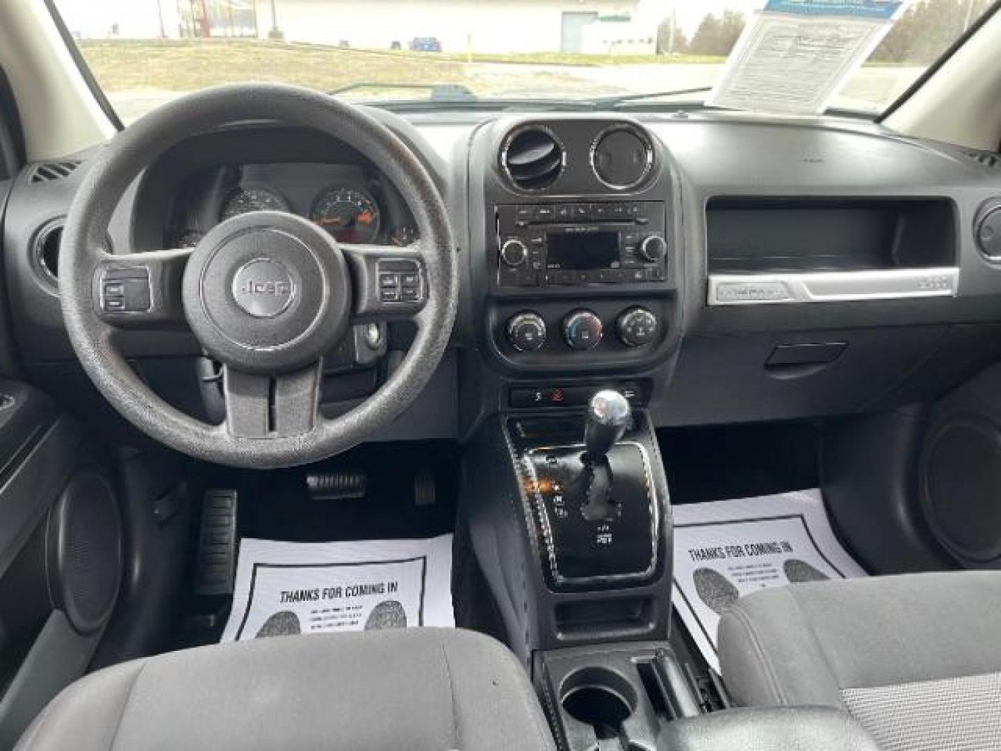 2016 Blue Jeep Compass Sport 4WD (1C4NJDBB5GD) with an 2.4L L4 DOHC 16V engine, located at 1230 East Main St, Xenia, OH, 45385, (937) 908-9800, 39.687321, -83.910294 - Photo#7