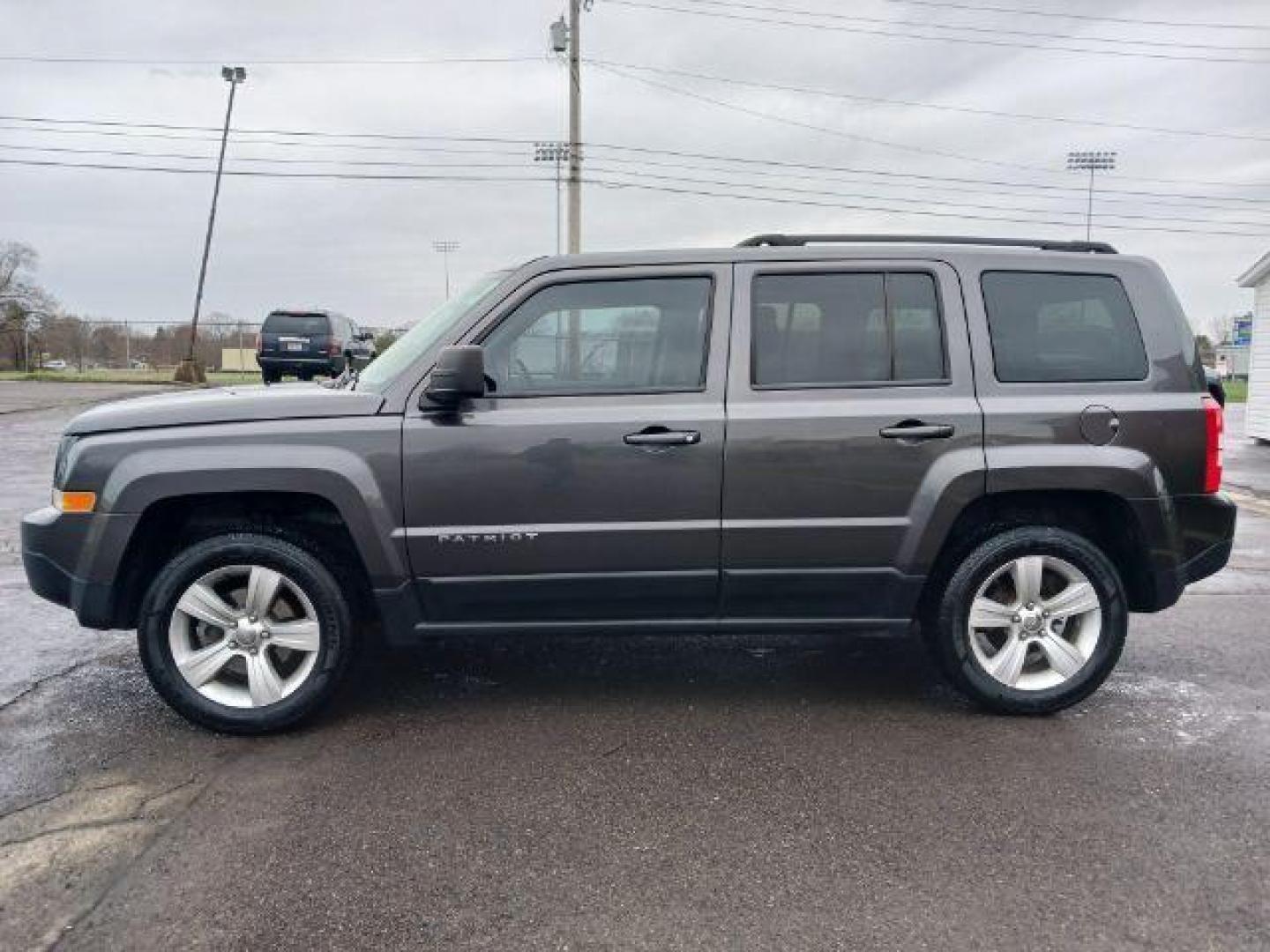 2016 Gray Jeep Patriot Latitude 4WD (1C4NJRFB8GD) with an 2.4L L4 DOHC 16V engine, located at 1951 S Dayton Lakeview Rd., New Carlisle, OH, 45344, (937) 908-9800, 39.890999, -84.050255 - Photo#3