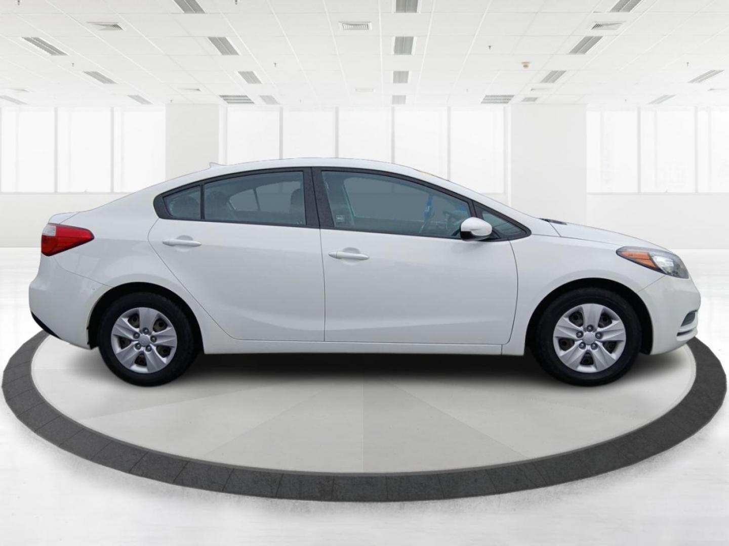 2016 Snow White Pearl Kia Forte LX w/Popular Package (KNAFK4A60G5) with an 1.8L L4 DOHC 16V engine, located at 4508 South Dixie Dr, Moraine, OH, 45439, (937) 908-9800, 39.690136, -84.216438 - Photo#1