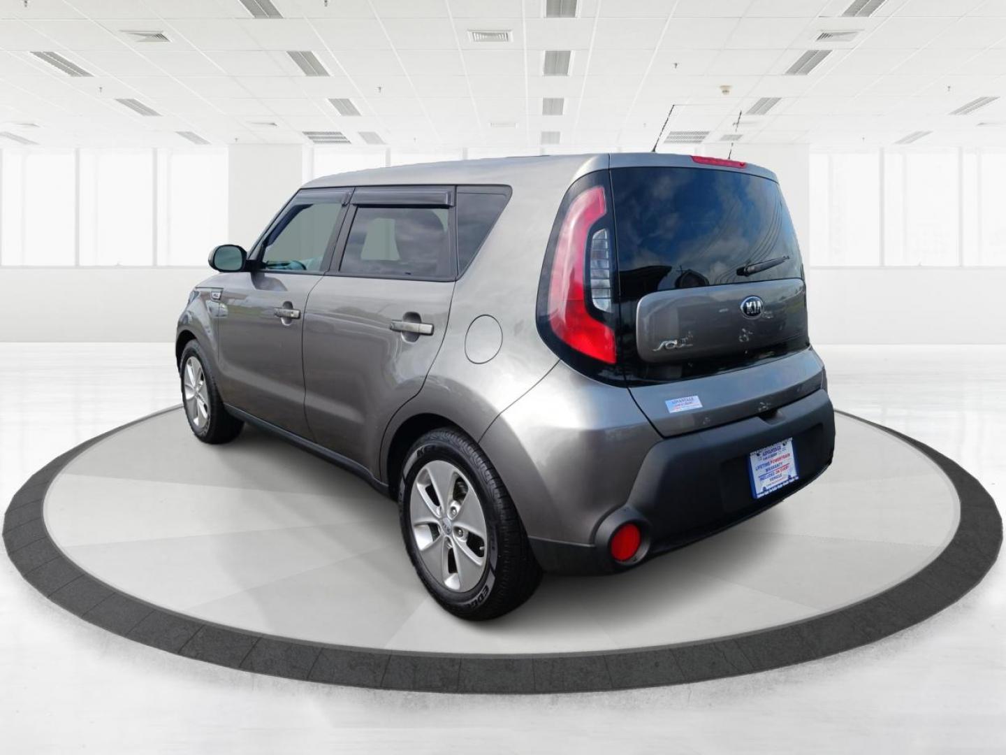 2016 Titanium Gray Kia Soul Base 6A (KNDJN2A23G7) with an 1.6L L4 DOHC 16V engine, 6-Speed Automatic transmission, located at 1951 S Dayton Lakeview Rd., New Carlisle, OH, 45344, (937) 908-9800, 39.890999, -84.050255 - Photo#4