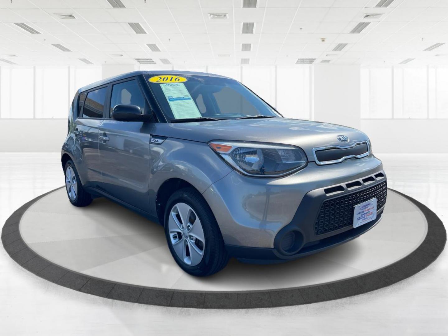 2016 Titanium Gray Kia Soul Base 6A (KNDJN2A20G7) with an 1.6L L4 DOHC 16V engine, 6-Speed Automatic transmission, located at 401 Woodman Dr, Riverside, OH, 45431, (937) 908-9800, 39.763779, -84.122063 - Photo#0