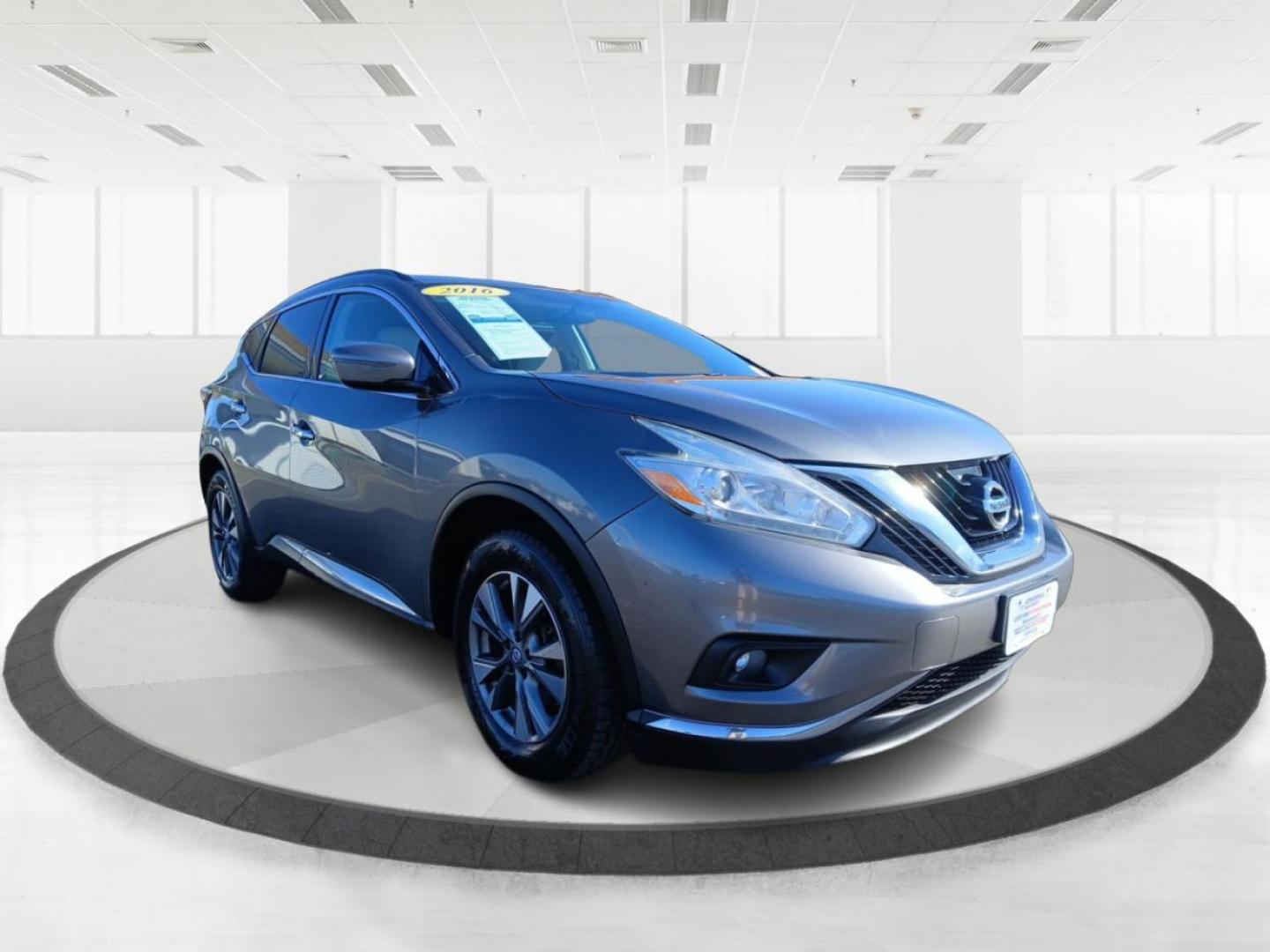 2016 Gun Metallic Nissan Murano Platinum FWD (5N1AZ2MG2GN) with an 3.5L V6 DOHC 24V engine, CVT transmission, located at 1951 S Dayton Lakeview Rd., New Carlisle, OH, 45344, (937) 908-9800, 39.890999, -84.050255 - Photo#0