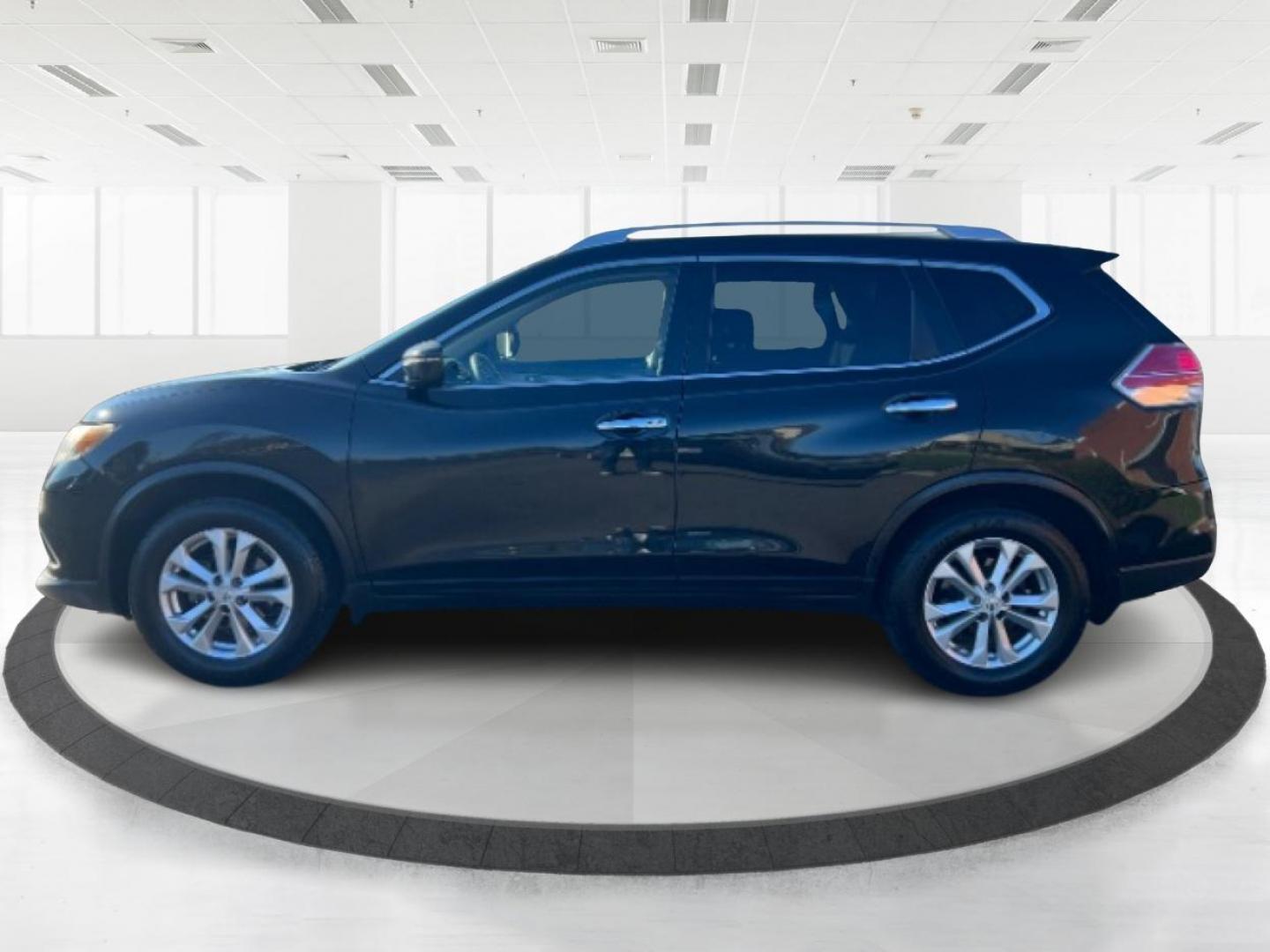 2016 Nissan Rogue SV 2WD (KNMAT2MT6GP) with an 2.5L L4 DOHC 16V engine, Continuously Variable Transmission transmission, located at 1184 Kauffman Ave, Fairborn, OH, 45324, (937) 908-9800, 39.807072, -84.030914 - 2016 Nissan Rogue SV 2WD - Photo#2