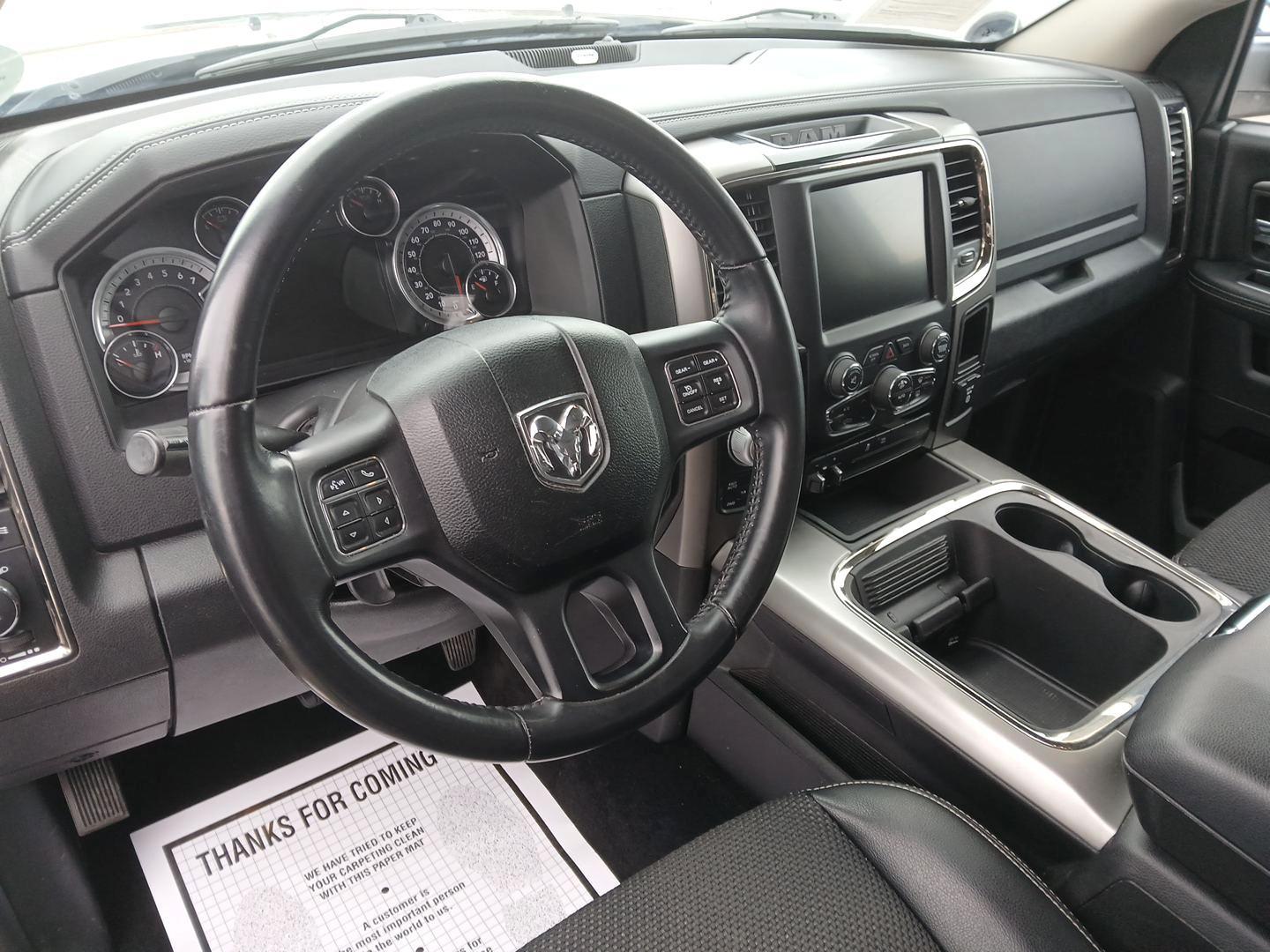 2016 RAM 1500 Sport Crew Cab SWB 4WD (1C6RR7MT8GS) with an 5.7L V8 OHV 16V engine, 8-Speed Automatic transmission, located at 1184 Kauffman Ave, Fairborn, OH, 45324, (937) 908-9800, 39.807072, -84.030914 - 2016 RAM 1500 Sport Crew Cab SWB 4WD - Photo#8