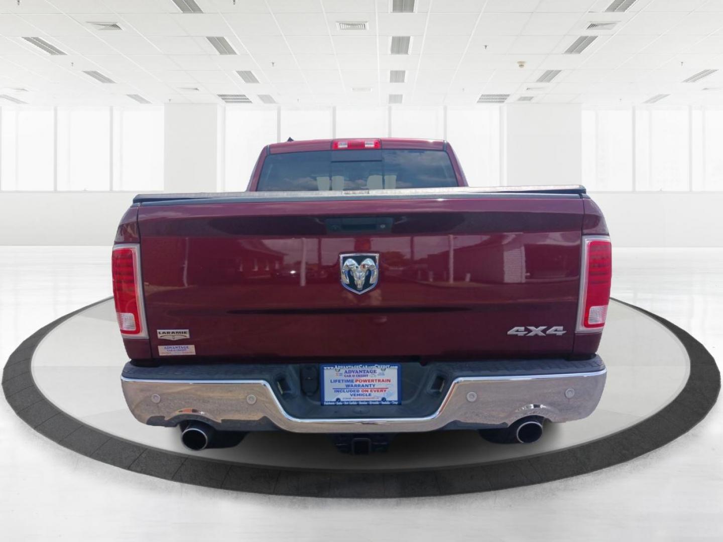 2016 Flame Red Clear Coat RAM 1500 (1C6RR7JT9GS) with an 5.7L V8 OHV 16V engine, 8-Speed Automatic transmission, located at 1230 East Main St, Xenia, OH, 45385, (937) 908-9800, 39.687321, -83.910294 - Photo#3