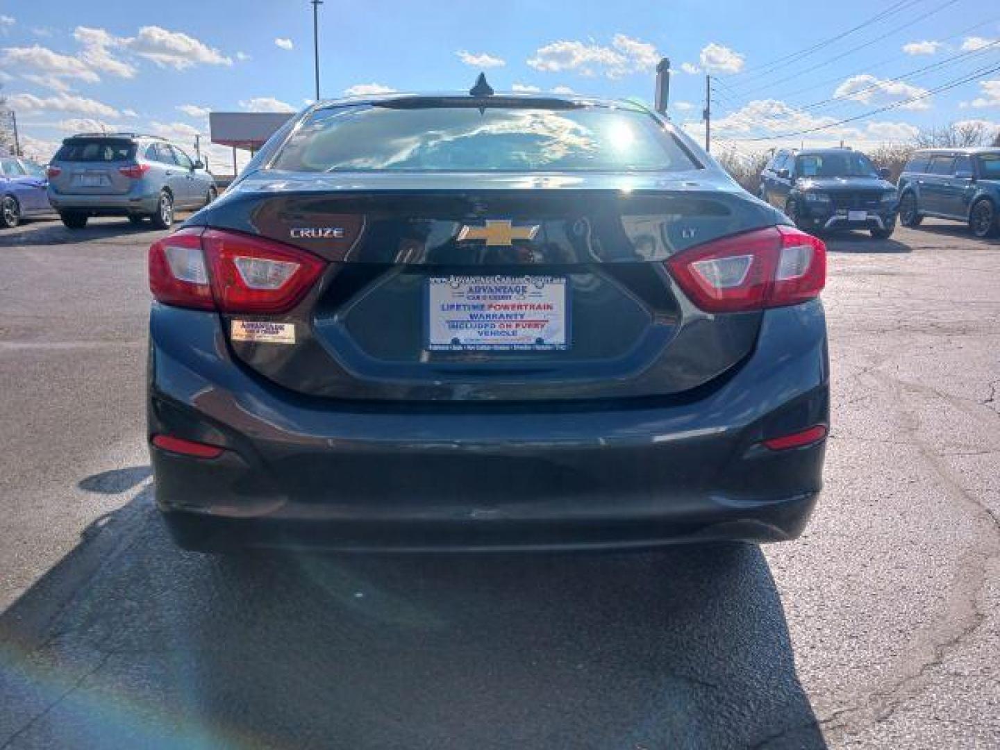 2017 Chevrolet Cruze LT Auto (3G1BE5SM0HS) with an 1.4L L4 DOHC 16V TURBO engine, 6-Speed Automatic transmission, located at 1230 East Main St, Xenia, OH, 45385, (937) 908-9800, 39.688026, -83.910172 - 2017 Chevrolet Cruze LT Auto - Photo#5