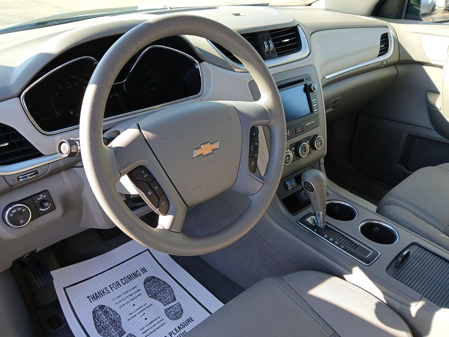 2017 Chevrolet Traverse LS AWD w/PDC (1GNKVFED0HJ) with an 3.6L V6 DOHC 24V engine, 6-Speed Automatic transmission, located at 1099 N County Rd 25A, Troy, OH, 45373, (937) 908-9800, 40.057079, -84.212883 - Third Row - Photo#8