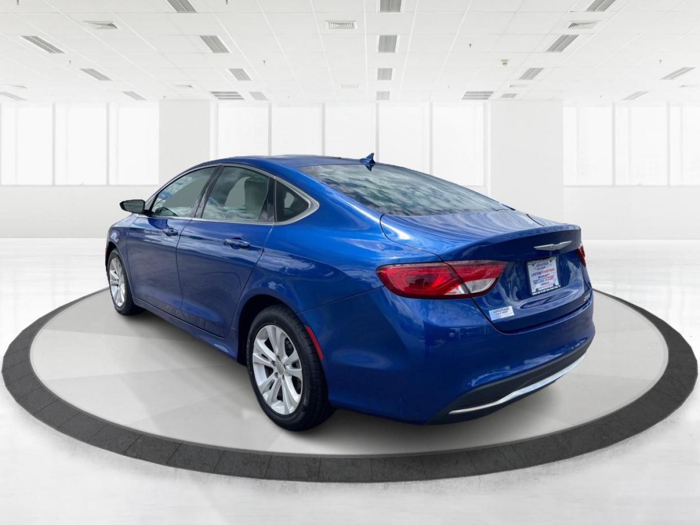 2017 Vivid Blue Pearl Coat Chrysler 200 Limited Platinum (1C3CCCAB5HN) with an 2.4L L4 DOHC 16V engine, 9-Speed Automatic transmission, located at 1230 East Main St, Xenia, OH, 45385, (937) 908-9800, 39.687321, -83.910294 - Photo#4