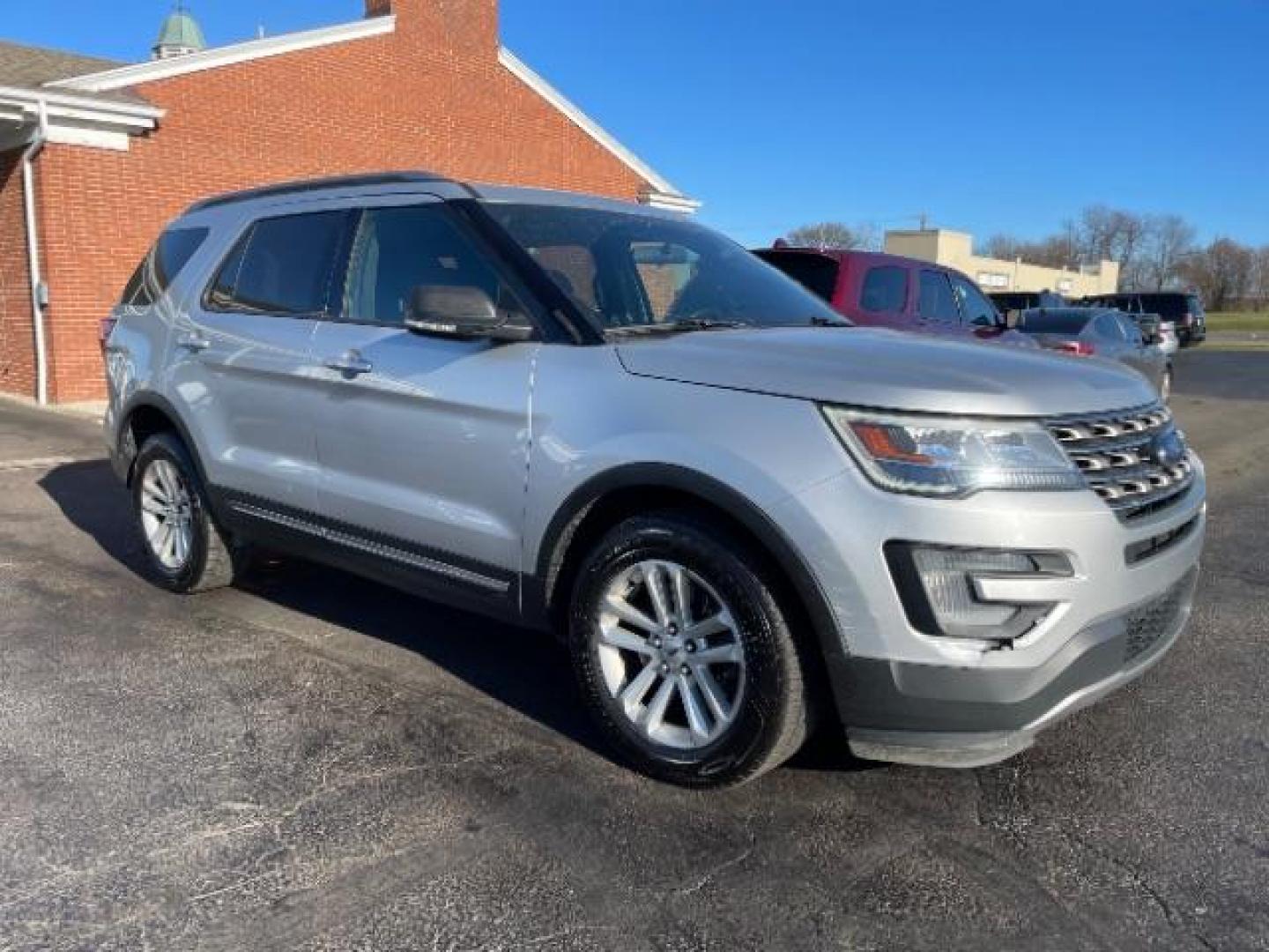 2017 Ingot Silver Metallic Ford Explorer XLT FWD (1FM5K7DH5HG) with an 2.3L L4 DOHC 16V engine, 6-Speed Automatic transmission, located at 1230 East Main St, Xenia, OH, 45385, (937) 908-9800, 39.687321, -83.910294 - Photo#0