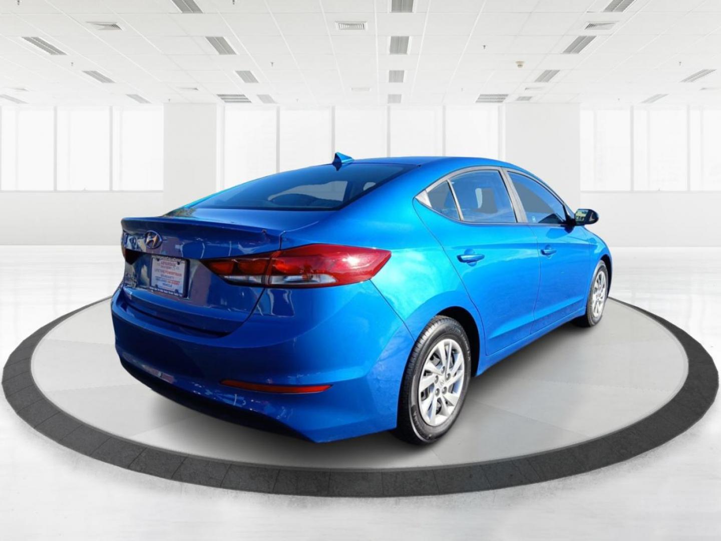 2017 Electric Blue Hyundai Elantra SE 6AT (KMHD74LF4HU) with an 1.8L L4 DOHC 16V engine, 6A transmission, located at 1230 East Main St, Xenia, OH, 45385, (937) 908-9800, 39.687321, -83.910294 - Photo#2