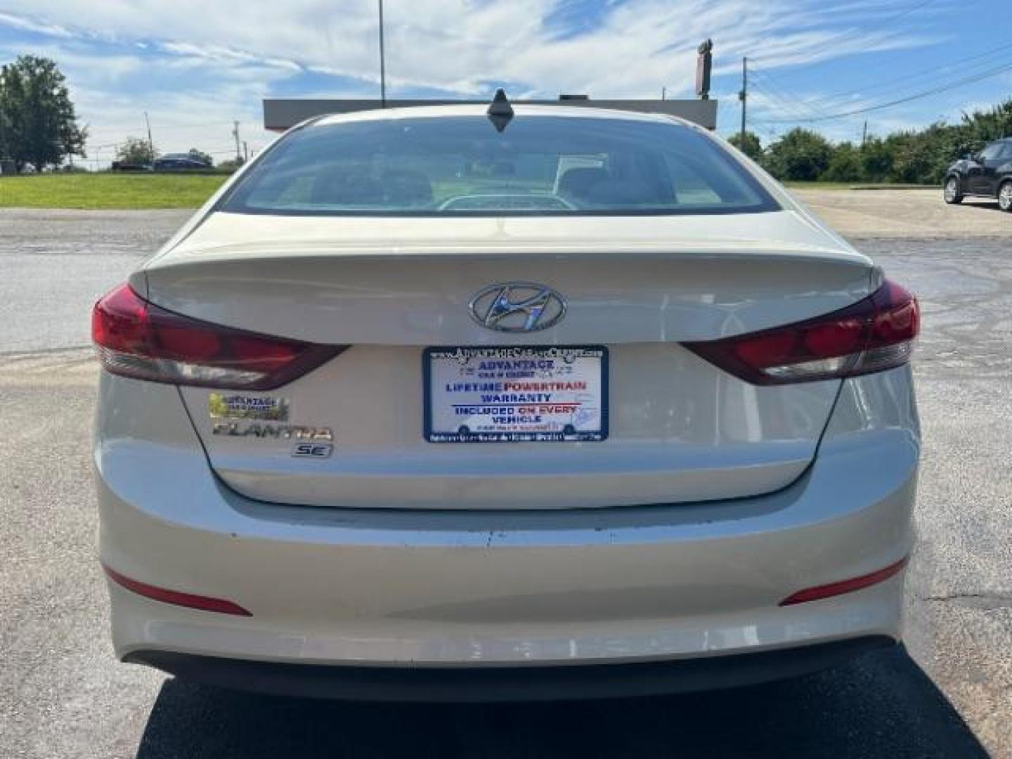 2017 Mineral Beige Pearl Hyundai Elantra SE 6AT (5NPD74LF7HH) with an 1.8L L4 DOHC 16V engine, 6-Speed Automatic transmission, located at 1230 East Main St, Xenia, OH, 45385, (937) 908-9800, 39.687321, -83.910294 - Photo#4