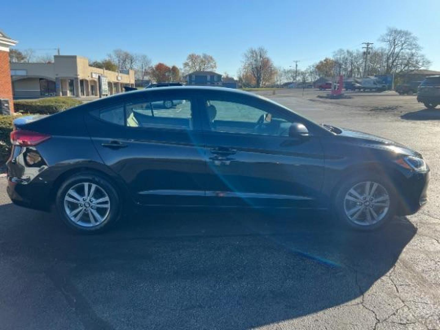 2017 Black Hyundai Elantra SE (KMHD84LF3HU) , located at 1099 N County Rd 25A, OH, 45373, (937) 908-9800, 40.057079, -84.212883 - Photo#5