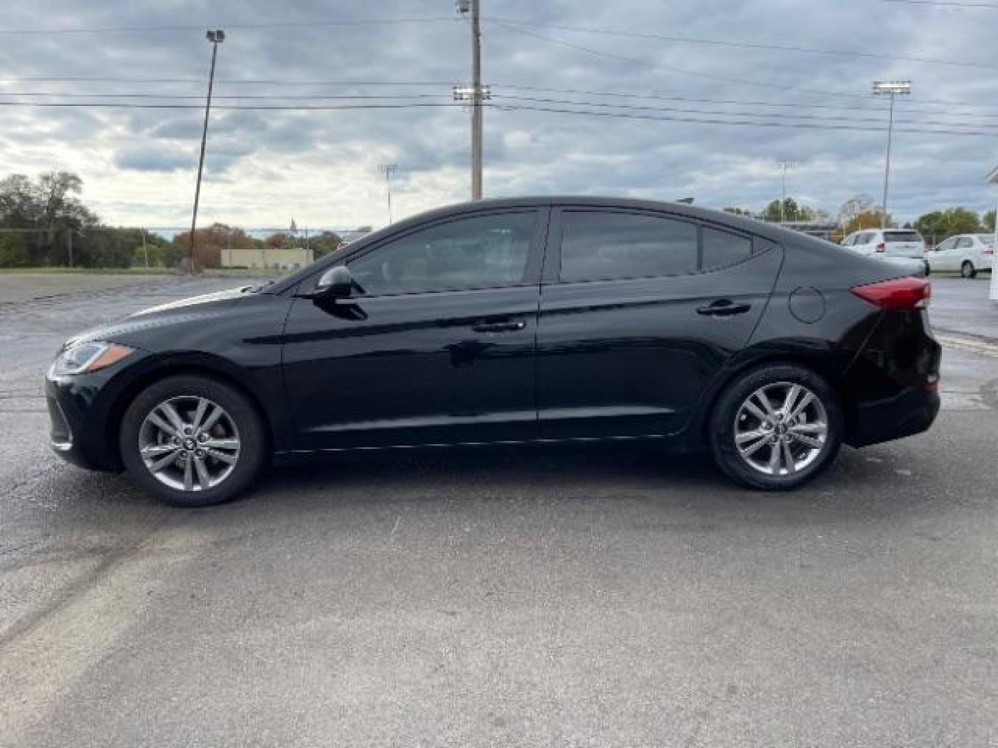 2017 Black Diamond Hyundai Elantra Value Edition 6A (KMHD84LF2HU) with an 1.8L L4 DOHC 16V engine, 6-Speed Automatic transmission, located at 1230 East Main St, Xenia, OH, 45385, (937) 908-9800, 39.687321, -83.910294 - Photo#2