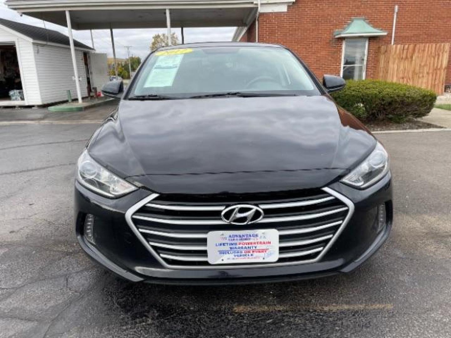 2017 Black Diamond Hyundai Elantra Value Edition 6A (KMHD84LF2HU) with an 1.8L L4 DOHC 16V engine, 6-Speed Automatic transmission, located at 1230 East Main St, Xenia, OH, 45385, (937) 908-9800, 39.687321, -83.910294 - Photo#5