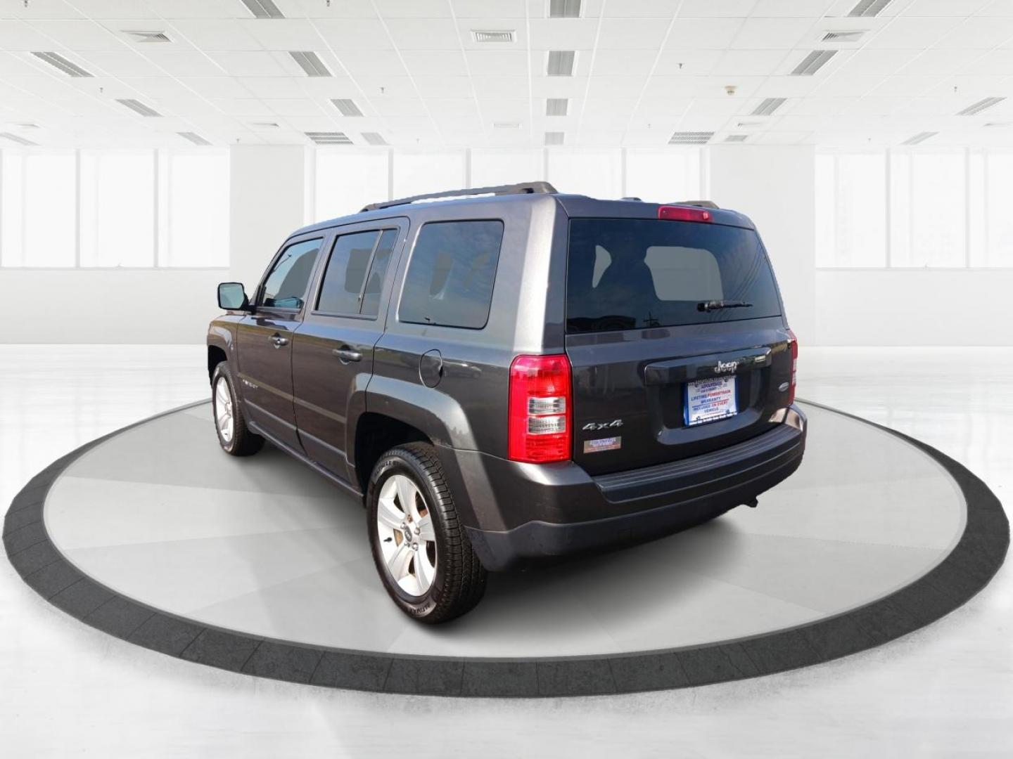 2017 Granite Metallic Clear Coat Jeep Patriot Latitude 4WD (1C4NJRFB1HD) with an 2.4L L4 DOHC 16V engine, located at 1230 East Main St, Xenia, OH, 45385, (937) 908-9800, 39.687321, -83.910294 - Photo#4