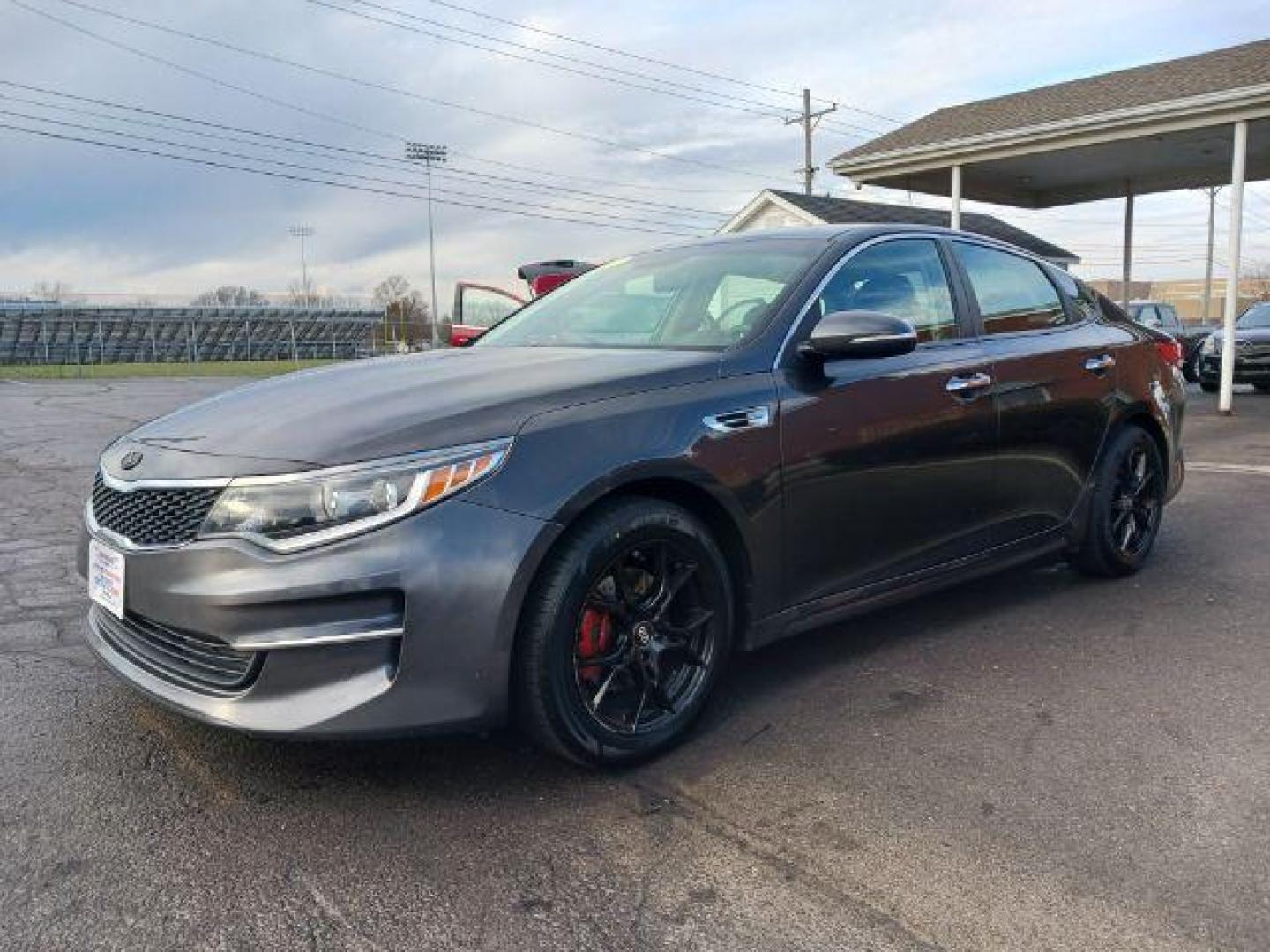 2017 Platinum Graphite Kia Optima LX (5XXGT4L31HG) with an 2.4L L4 DOHC 16V engine, 6-Speed Automatic transmission, located at 1184 Kauffman Ave, Fairborn, OH, 45324, (937) 908-9800, 39.807365, -84.029114 - Photo#2