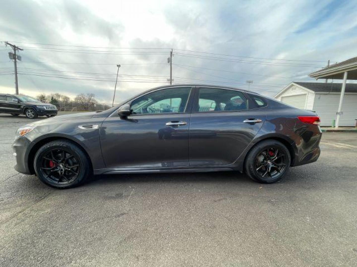 2017 Platinum Graphite Kia Optima LX (5XXGT4L31HG) with an 2.4L L4 DOHC 16V engine, 6-Speed Automatic transmission, located at 1184 Kauffman Ave, Fairborn, OH, 45324, (937) 908-9800, 39.807365, -84.029114 - Photo#3