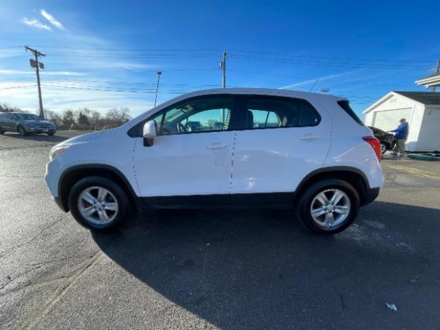 2018 Summit White Chevrolet Trax LS AWD (KL7CJNSB5JB) with an 1.4L L4 DOHC 16V engine, 6-Speed Automatic transmission, located at 1951 S Dayton Lakeview Rd., New Carlisle, OH, 45344, (937) 908-9800, 39.890999, -84.050255 - Photo#3