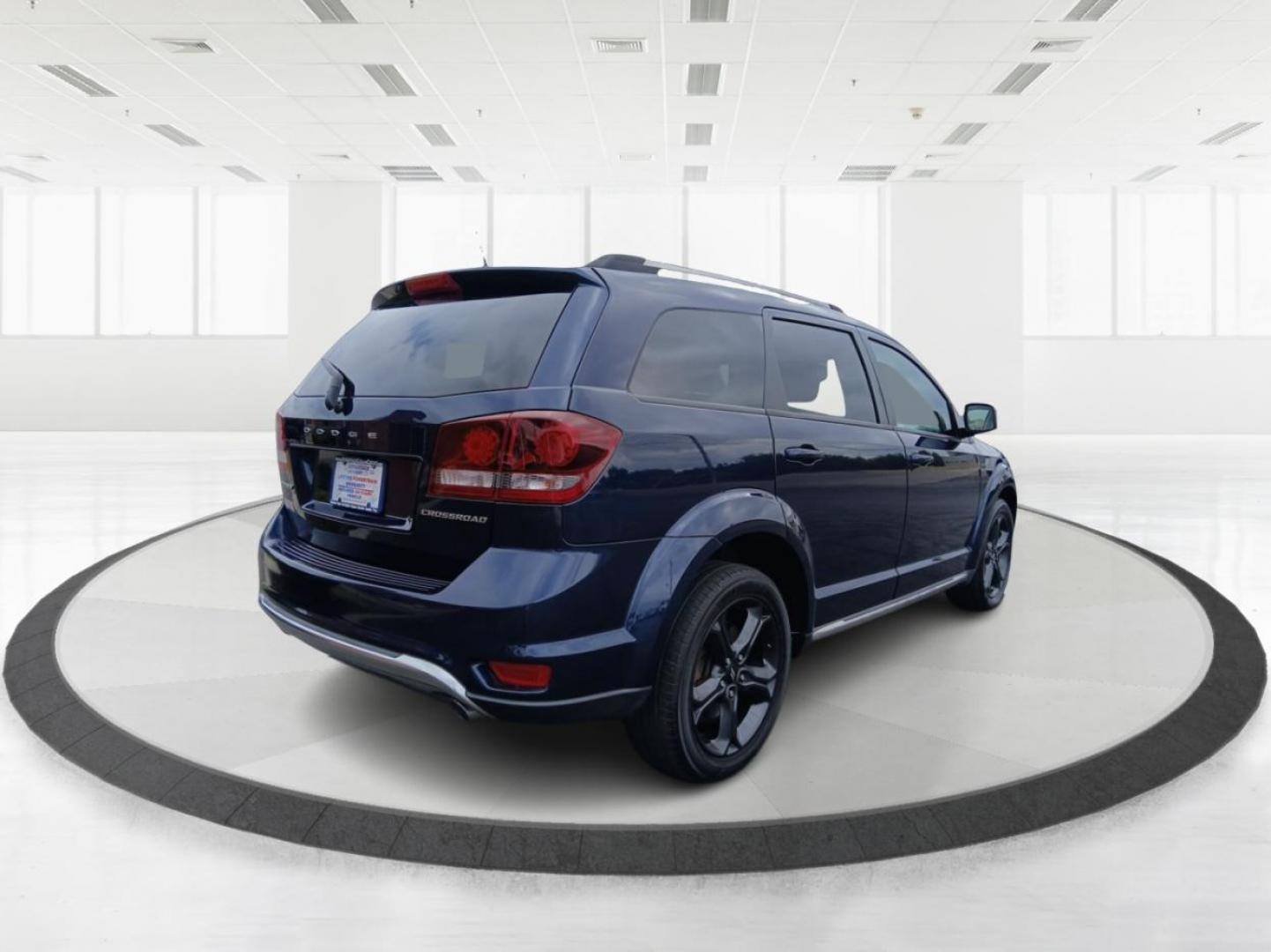 2018 Contusion Blue Pearl Coat Dodge Journey Crossroad FWD (3C4PDCGG2JT) with an 3.6L V6 DOHC 24V engine, 4A transmission, located at 1230 East Main St, Xenia, OH, 45385, (937) 908-9800, 39.687321, -83.910294 - Photo#2