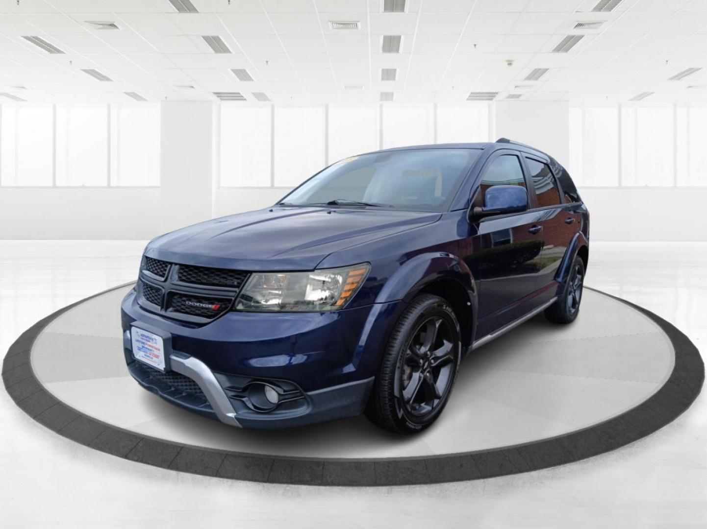 2018 Contusion Blue Pearl Coat Dodge Journey Crossroad FWD (3C4PDCGG2JT) with an 3.6L V6 DOHC 24V engine, 4A transmission, located at 1230 East Main St, Xenia, OH, 45385, (937) 908-9800, 39.687321, -83.910294 - Photo#7