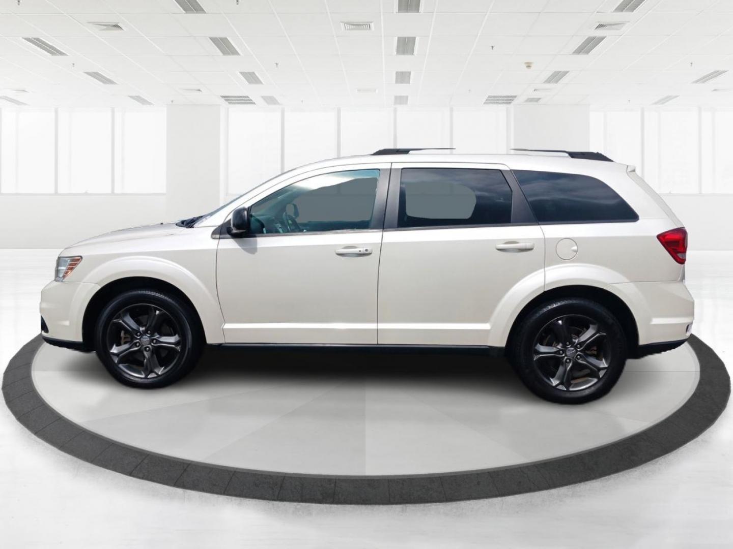 2018 Dodge Journey GT (3C4PDCEG1JT) with an 3.6L V6 DOHC 24V engine, 6-Speed Automatic transmission, located at 4508 South Dixie Dr, Moraine, OH, 45439, (937) 908-9800, 39.689976, -84.218452 - Third Row - Photo#5