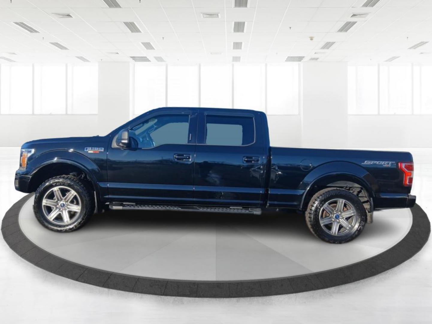 2018 Ford F-150 XL SuperCrew 5.5-ft. Bed 4WD (1FTFW1E53JF) with an 5.0L V8 OHV 16V engine, 6-Speed Automatic transmission, located at 1099 N County Rd 25A, Troy, OH, 45373, (937) 908-9800, 40.057079, -84.212883 - 2018 Ford F-150 XL SuperCrew 5.5-ft. Bed 4WD - Photo#5