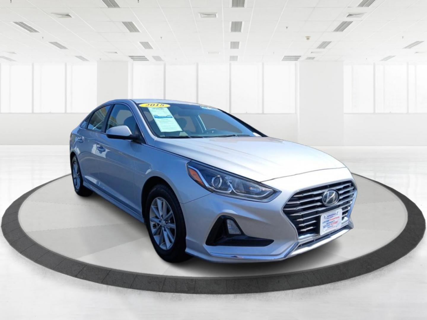 2018 Machine Gray Hyundai Sonata SE (5NPE24AFXJH) with an 2.4L L4 DOHC 16V engine, 7-Speed Automatic transmission, located at 4508 South Dixie Dr, Moraine, OH, 45439, (937) 908-9800, 39.690136, -84.216438 - Photo#0