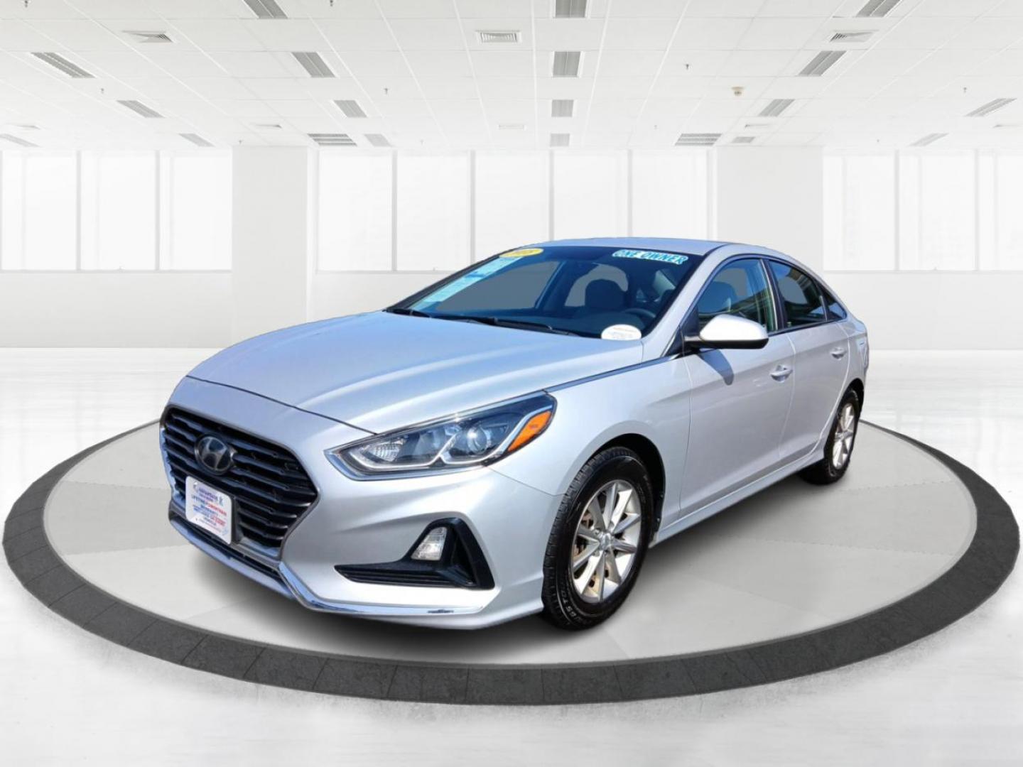 2018 Machine Gray Hyundai Sonata SE (5NPE24AFXJH) with an 2.4L L4 DOHC 16V engine, 7-Speed Automatic transmission, located at 4508 South Dixie Dr, Moraine, OH, 45439, (937) 908-9800, 39.690136, -84.216438 - Photo#7