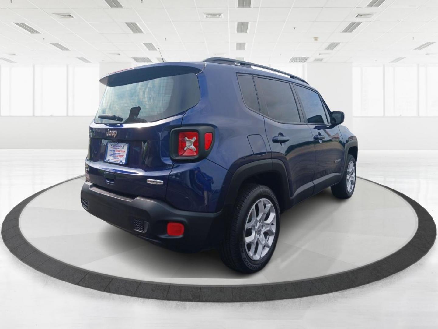 2018 /Black, premium cloth Jeep Renegade Latitude 4WD (ZACCJBBB6JP) with an 2.4L L4 DOHC 16V engine, Automatic transmission, located at 1230 East Main St, Xenia, OH, 45385, (937) 908-9800, 39.688026, -83.910172 - 2018 Jeep Renegade Latitude 4WD - Photo#2