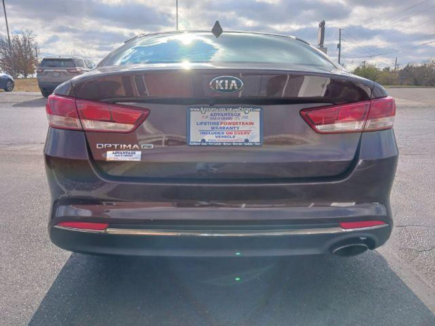 2018 Sangria Kia Optima LX (5XXGT4L34JG) with an 2.4L L4 DOHC 16V engine, 6-Speed Automatic transmission, located at 880 E. National Road, Vandalia, OH, 45377, (937) 908-9800, 39.892189, -84.181015 - Photo#5