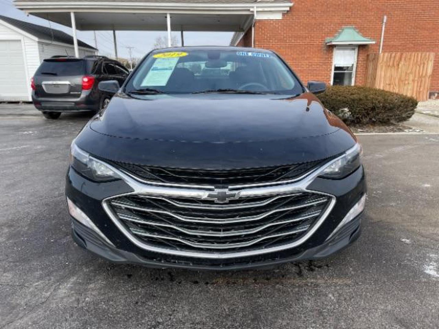 2019 Black Chevrolet Malibu LT (1G1ZD5ST4KF) with an 1.5L L4 DOHC 16V engine, 6-Speed Automatic transmission, located at 1951 S Dayton Lakeview Rd., New Carlisle, OH, 45344, (937) 908-9800, 39.890999, -84.050255 - Photo#5