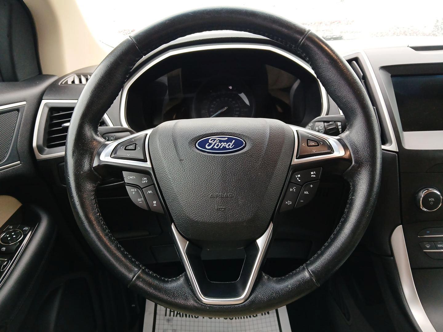 2019 Ford Edge SEL FWD (2FMPK3J9XKB) with an 2.0L L4 DOHC 16V engine, 6-Speed Automatic transmission, located at 880 E. National Road, Vandalia, OH, 45377, (937) 908-9800, 39.891918, -84.183594 - 2019 Ford Edge SEL FWD - Photo#15