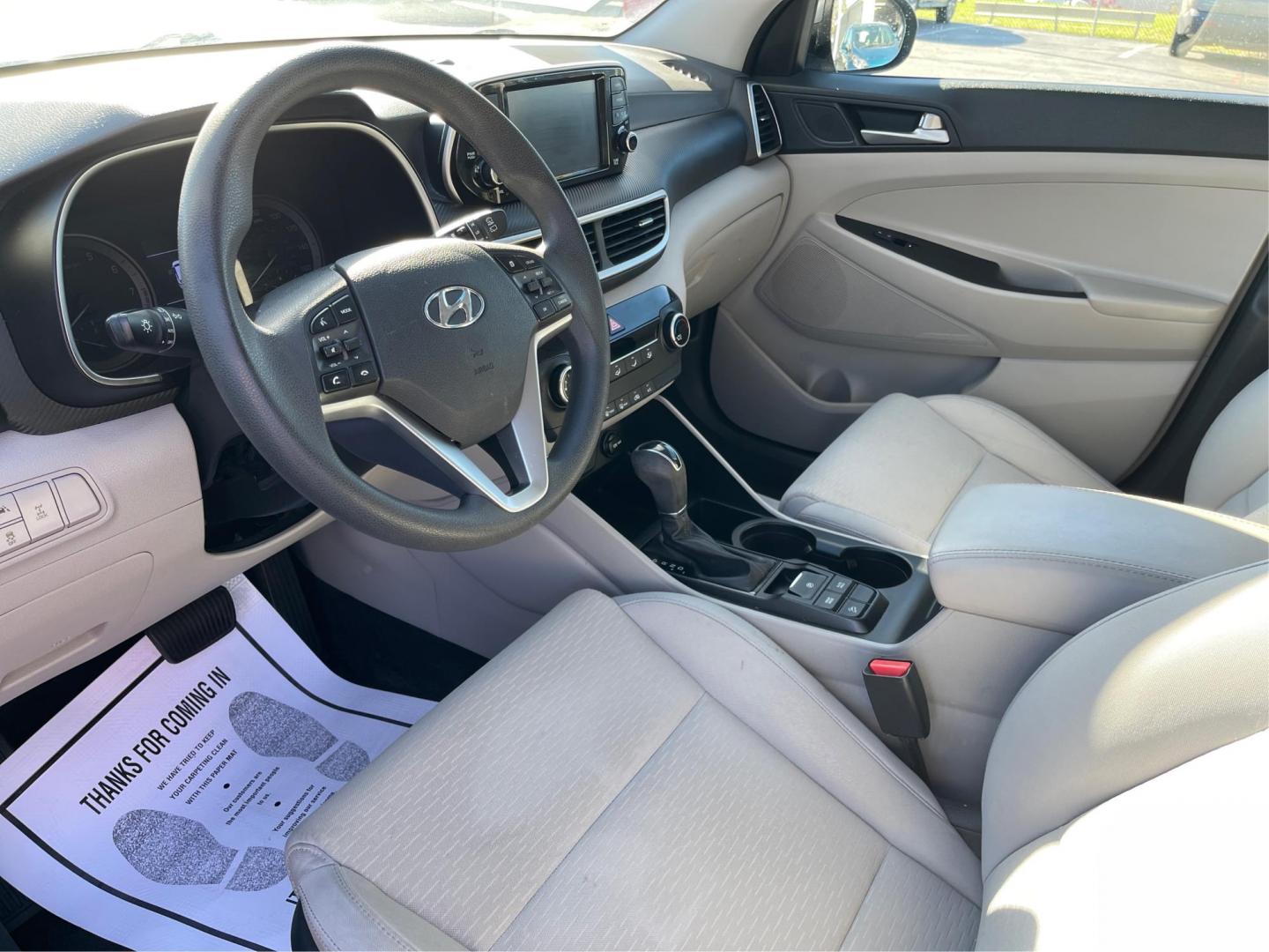 2019 Coliseum Grey Hyundai Tucson SE AWD (KM8J2CA4XKU) with an 2.0L L4 DOHC 16V engine, 6A transmission, located at 4508 South Dixie Dr, Moraine, OH, 45439, (937) 908-9800, 39.690136, -84.216438 - Photo#8