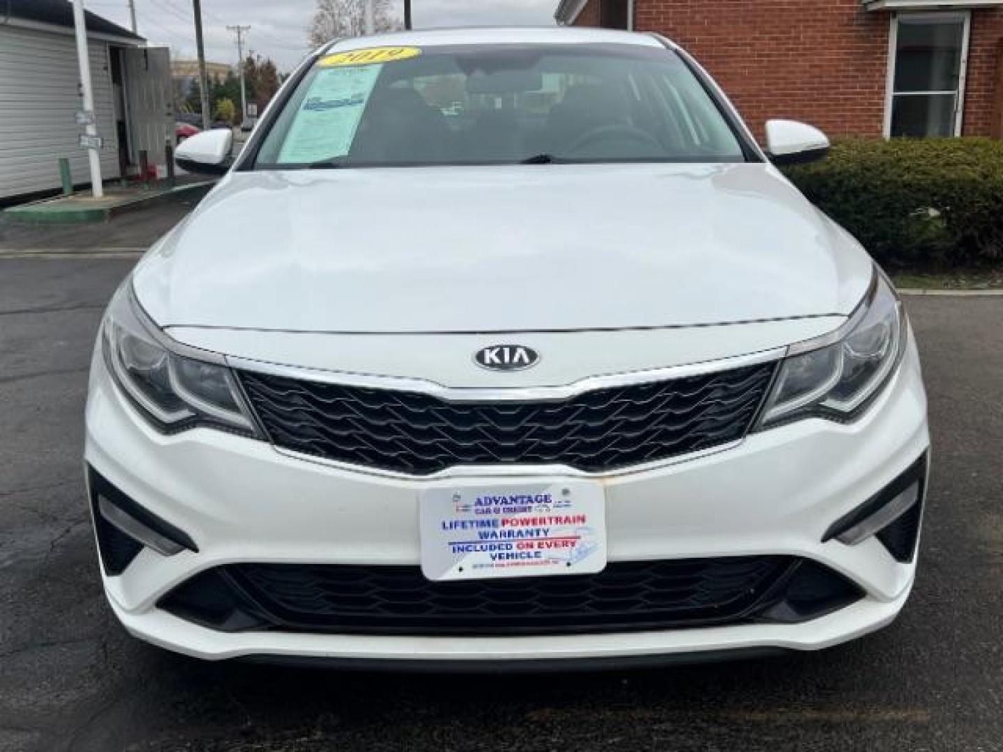 2019 Snow White Pearl Kia Optima LX (5XXGT4L30KG) with an 2.4L L4 DOHC 16V engine, 6-Speed Automatic transmission, located at 4508 South Dixie Dr, Moraine, OH, 45439, (937) 908-9800, 39.690136, -84.216438 - Photo#1